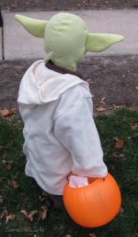 picture of a Yoda costume for Halloween