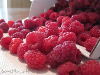 picture of fresh raspberries up close