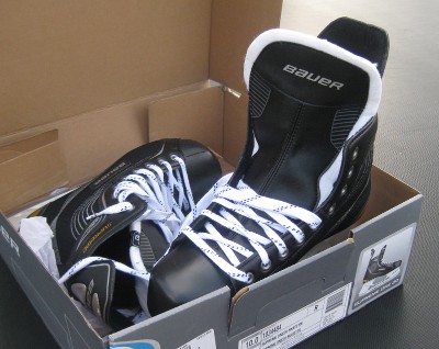 picture of new hockey skates in a box