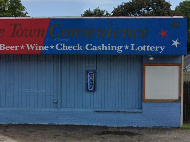 image of a convenience store that sells lottery