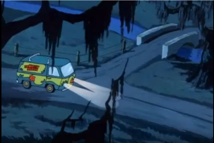 image of the Scooby Doo Mystery Machine headlights from the old cartoon