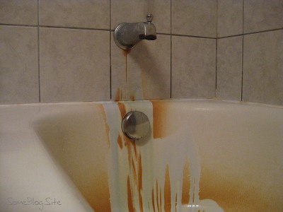 rust stains in a bathtub