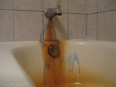 rust stains in a bathtub