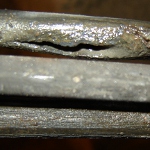 picture of a crack in a water heater element