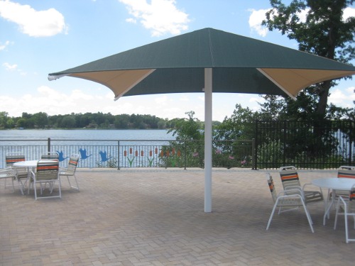 photo of the shade canopies at Blue Heron Bay splash park at Independence Lake
