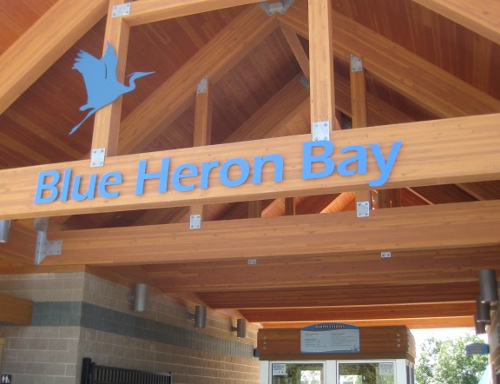 photo of the entrance to Blue Heron Bay splash park at Independence Lake