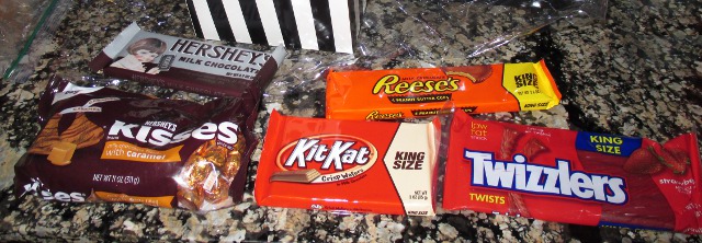 photo of a the items from a gift box from Hershey Lodge