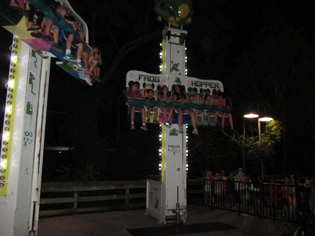photo of the Frog Hopper ride at Hershey Park