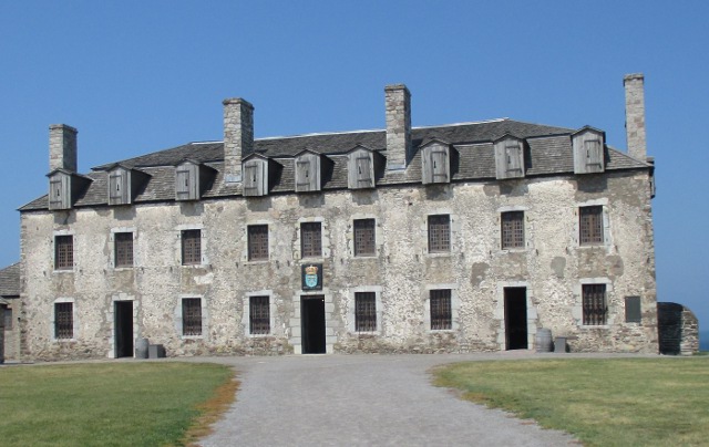photo of the main building at Old Fort Niagara