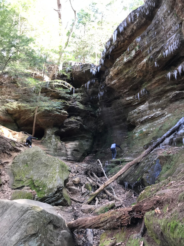 image of Rock House hiking area in Hocking Hills Ohio