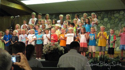 picture of the kids' program final night at Maranatha