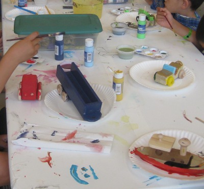 photo of kids at the craft room at Maranatha