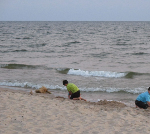image of the children playing on the beach at Lake Michigan of Maranatha Bible and Missionary Conference in Norton Shores, MI
