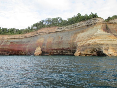 image of the tour of Pictured Rocks