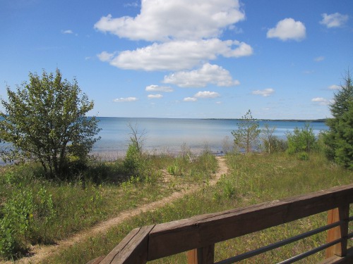 image of a rest stop on Lake Michigan