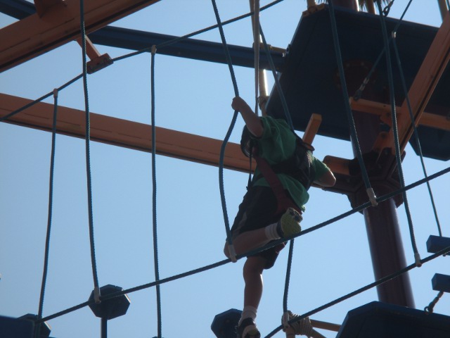 photo of the ropes course at Diggerland USA
