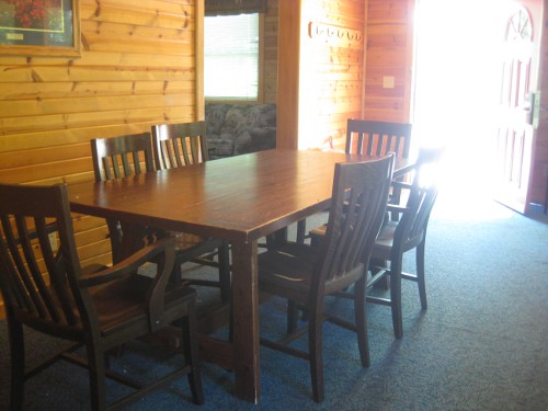 photo of the cabin dining room at Pokagon State Park in Angola Indiana