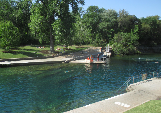 image of Barton Springs pool in Austin Texas