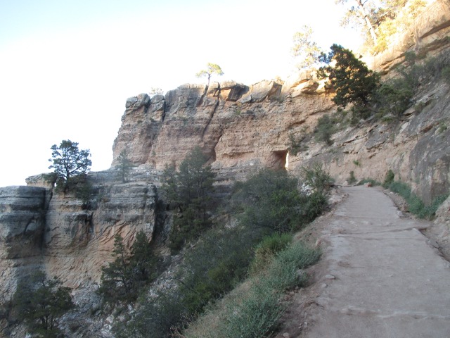 image of the start of the trail at the Grand Canyon