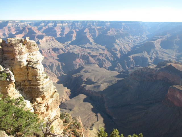 image of the Grand Canyon from the south rim trail