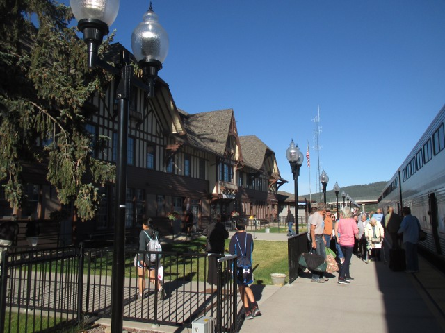 image of the Amtrak station in Whitefish