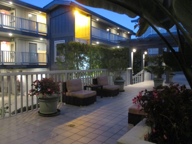image of the Holiday Inn Express in Monterey