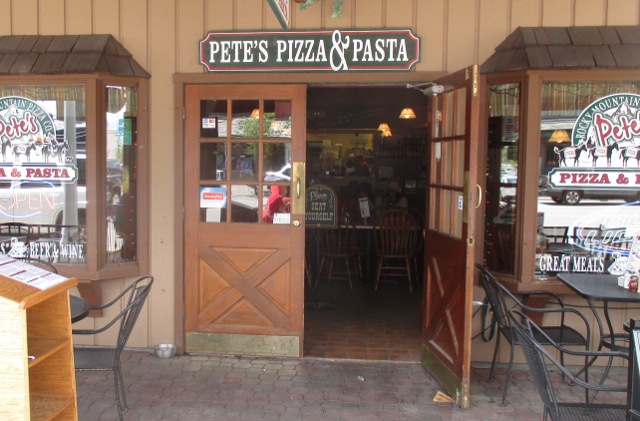 image of Pete's restaurant at Yellowstone National Park