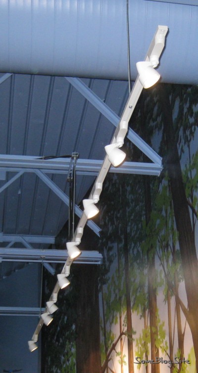 Close-up shot of 8-bulb light bar