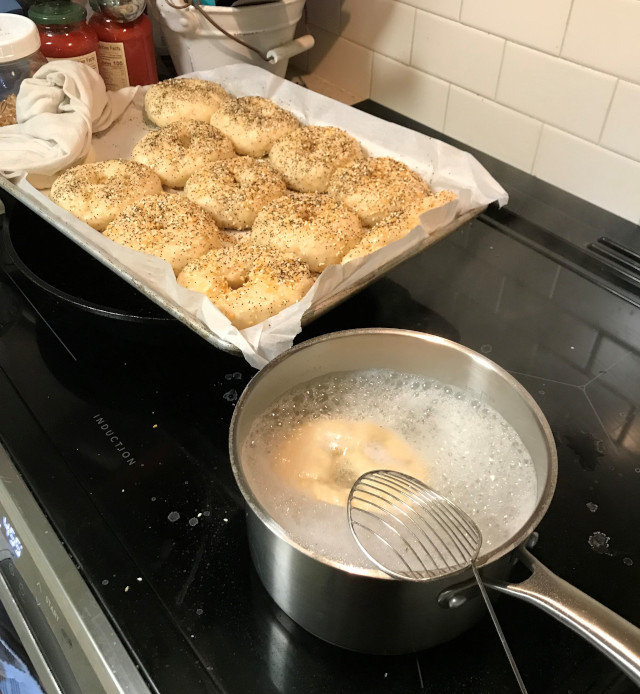 picture of making sourdough bagels