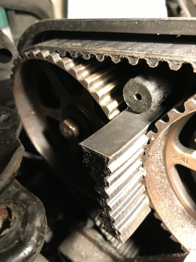 image of a cam gear sprocket holding tool for the Chrysler/Dodge/Plymouth 2.0 and 2.4 liter engine