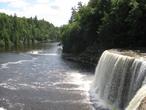 The upper Tahquamenon Falls
