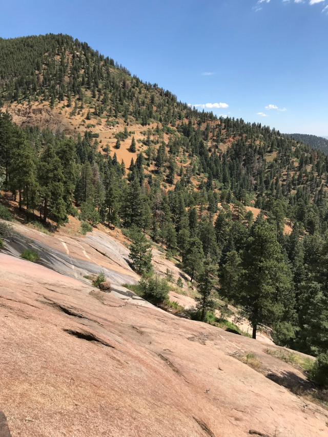 image of the trail to Helen Hunt falls in Colorado Springs