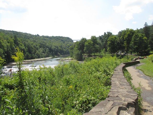 photo of the path to the waterfalls at Letchworth State Park in New York