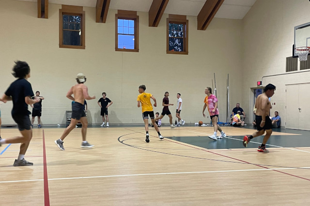 image of the staff versus guests basketball game at Maranatha Bible and Missionary Conference in Norton Shores