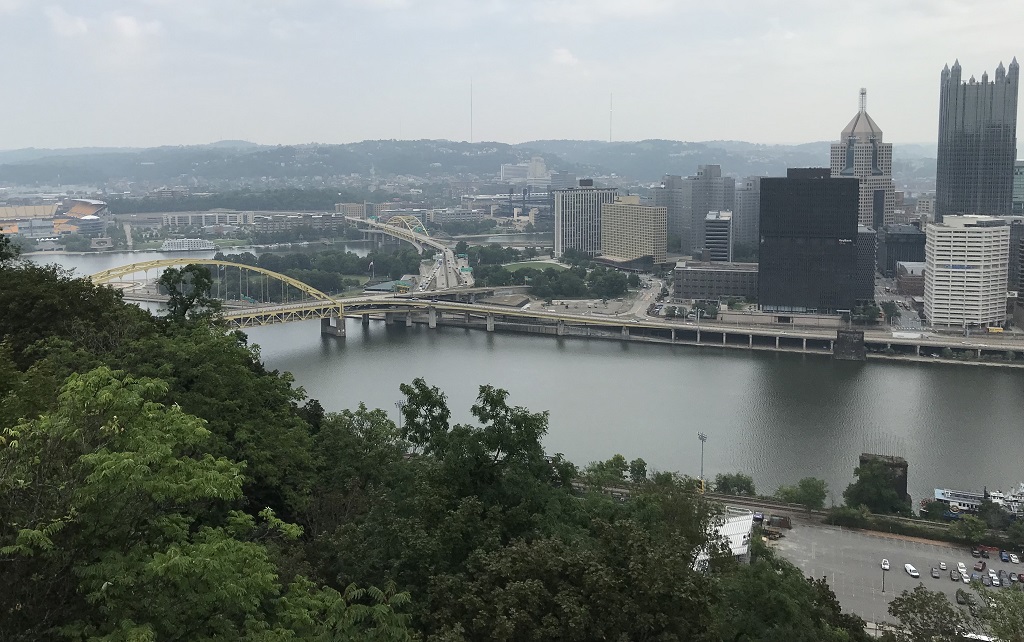 image overlooking Pittsburgh Pennsylvania