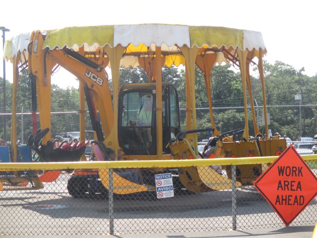 photo of the carousel at Diggerland USA