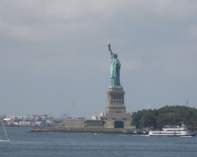 photo of the Statue of Liberty