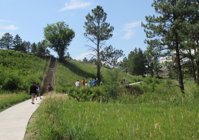 image of family vacation to Mt. Rushmore